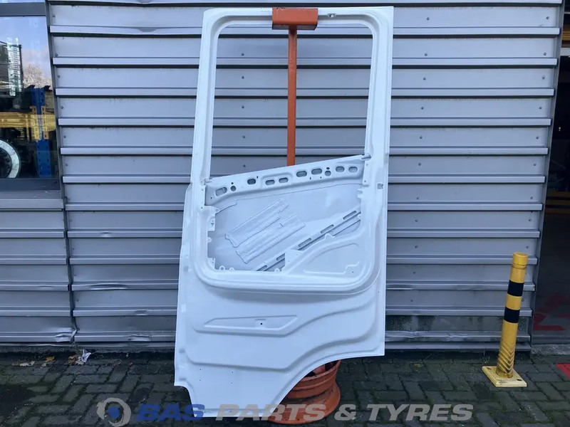 Scania S-Serie NextGen Portier Rechts Scania 2137842 - Puerta y piezas para Camión: foto 2 Scania S-Serie NextGen Portier Rechts Scania 2137842 - Puerta y piezas para Camión: foto 2