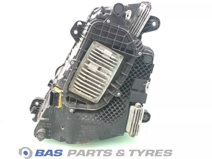 Volvo FH16 (FH5) Koplamp Rechts 22656780 - Faro delantero para Camión: foto 2 Volvo FH16 (FH5) Koplamp Rechts 22656780 - Faro delantero para Camión: foto 2