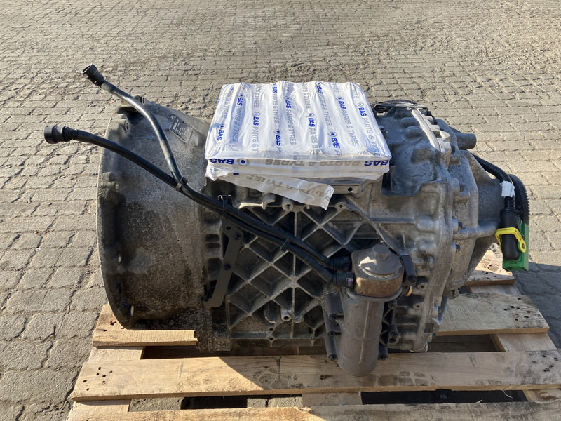 Volvo FH4 - Caja de cambios para Camión: foto 1 Volvo FH4 - Caja de cambios para Camión: foto 1