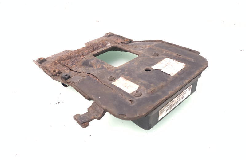 Volvo FH4 Regeleenheid Botswaarschuwing Volvo 21719200 - Luz/ Iluminación para Camión: foto 2 Volvo FH4 Regeleenheid Botswaarschuwing Volvo 21719200 - Luz/ Iluminación para Camión: foto 2