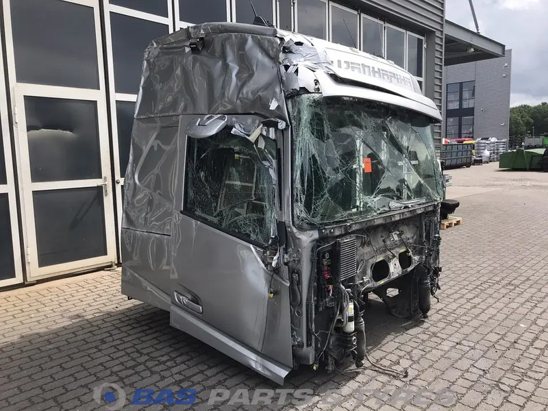 Volvo FH4 Volvo Globetrotter L2H2 82219166 - Cabina e interior para Camión: foto 2 Volvo FH4 Volvo Globetrotter L2H2 82219166 - Cabina e interior para Camión: foto 2