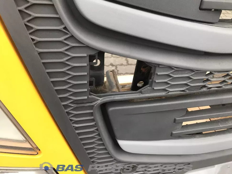 Parachoques para Camión Volvo FM4: foto 8 Parachoques para Camión Volvo FM4: foto 8