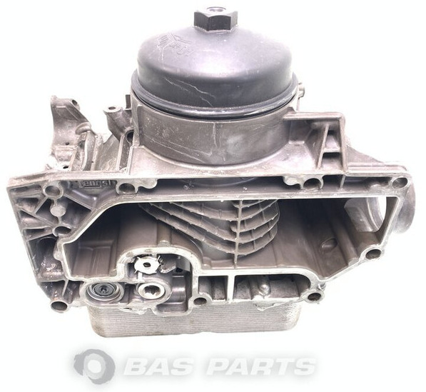 Volvo Oliekoeler Volvo 20860484 - Enfriador de aceite para Camión: foto 3 Volvo Oliekoeler Volvo 20860484 - Enfriador de aceite para Camión: foto 3