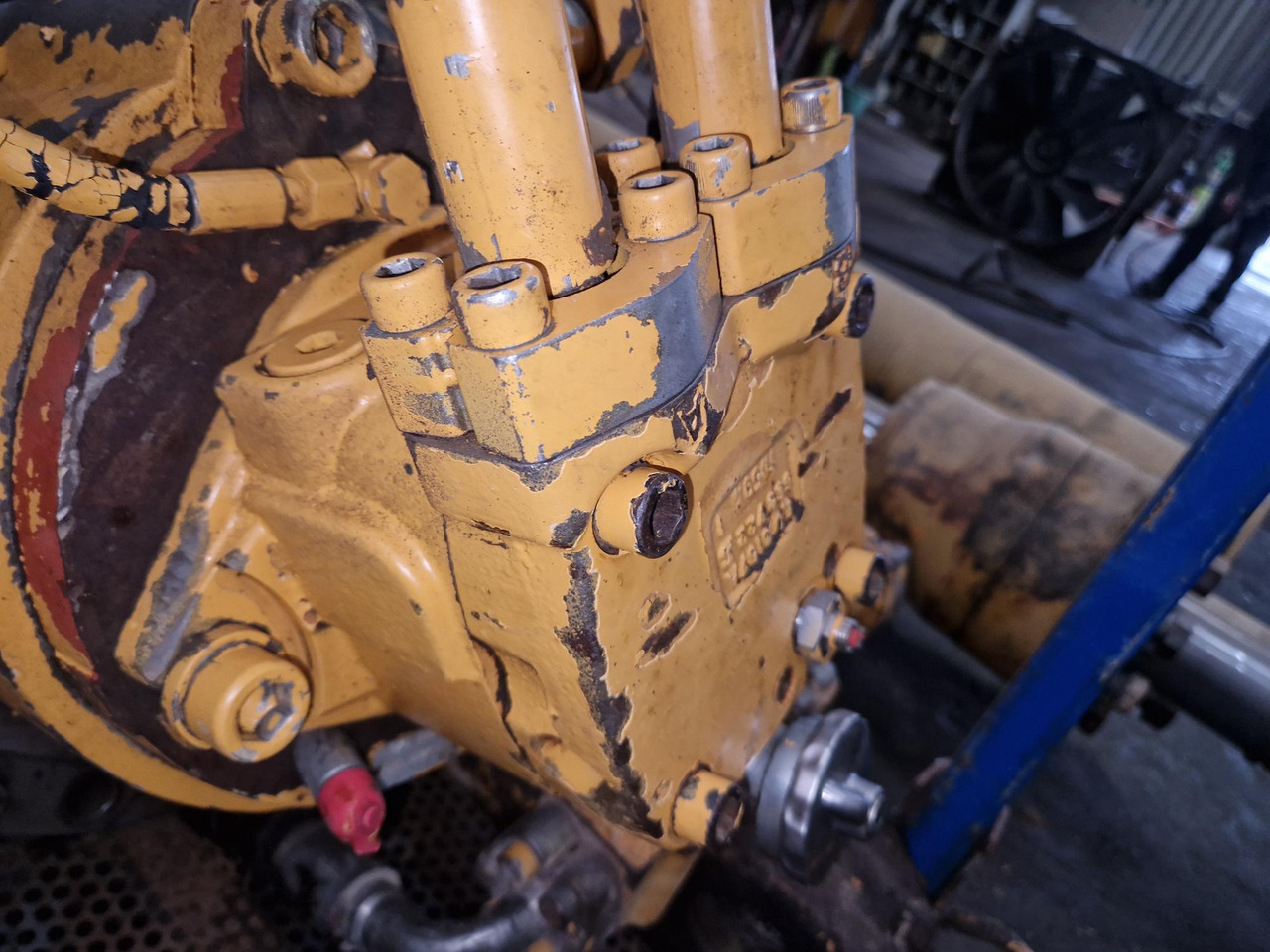 MOTOR DE GIRO FMF090 R944 - Motor hidráulico para Maquinaria de construcción: foto 2 MOTOR DE GIRO FMF090 R944 - Motor hidráulico para Maquinaria de construcción: foto 2