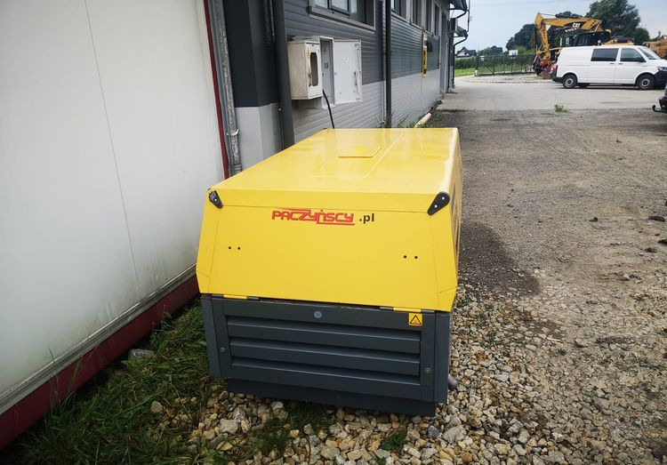 Agregat prądotwórczy Atlas Copco QAX 20 2005 Agregat (Genrtator) prądotwórczy Atlas Copco - Generador industriale: foto 4 Agregat prądotwórczy Atlas Copco QAX 20 2005 Agregat (Genrtator) prądotwórczy Atlas Copco - Generador industriale: foto 4