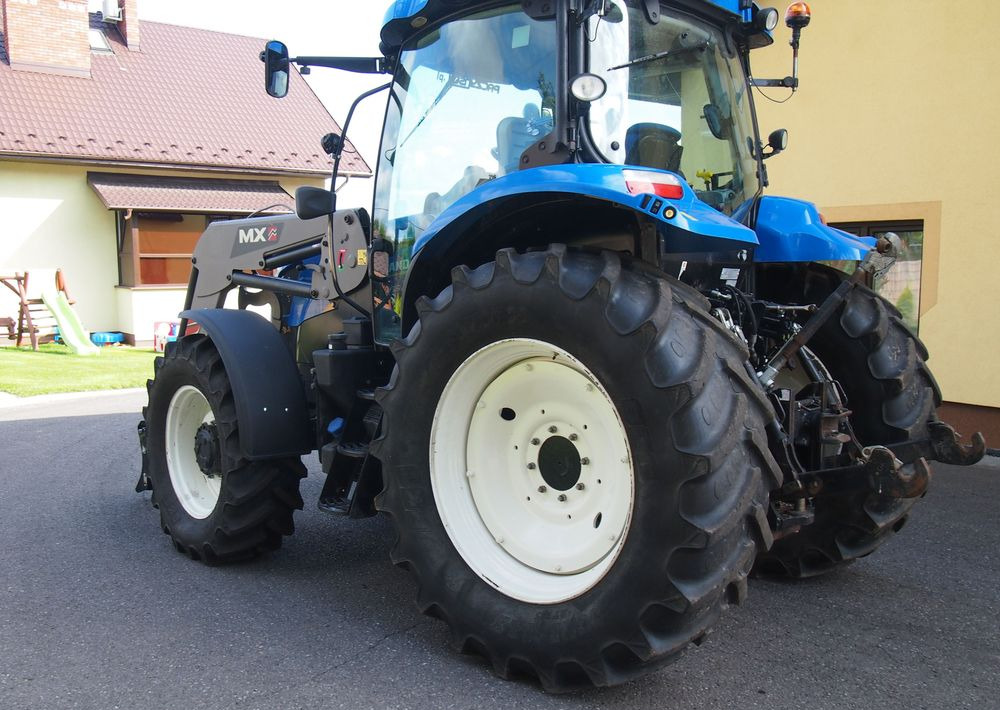 Ciągnik New Holland NH T6.140 2016 New Holland z Ładowaczem czołowym TUR - Tractor: foto 4 Ciągnik New Holland NH T6.140 2016 New Holland z Ładowaczem czołowym TUR - Tractor: foto 4