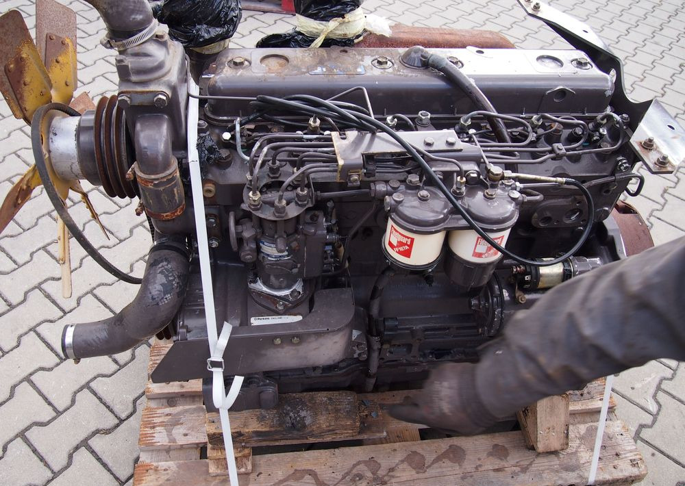 Części do Ciągnika Massey Ferguson MF 3000 Silnik 6 cylindrowy Perkins A6.354
Ciśnienie oleju na wolnych obrotach 4bary - Motor para Maquinaria agrícola: foto 2 Części do Ciągnika Massey Ferguson MF 3000 Silnik 6 cylindrowy Perkins A6.354
Ciśnienie oleju na wolnych obrotach 4bary - Motor para Maquinaria agrícola: foto 2