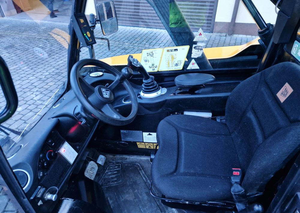 Ładowarka teleskopowa JCB 516-40 2017 Ładowarka teleskopowa JCB - Manipulador telescópico: foto 3 Ładowarka teleskopowa JCB 516-40 2017 Ładowarka teleskopowa JCB - Manipulador telescópico: foto 3