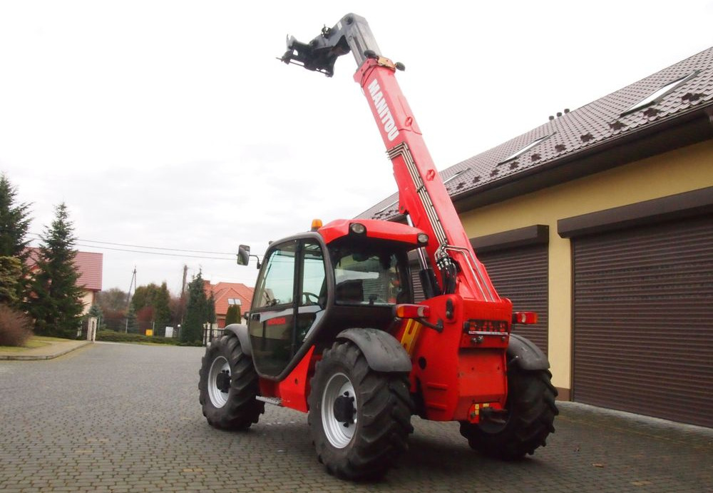 Ładowarka teleskopowa Manitou MLT 735-120LSU 2012 Manitou Silnik Mercedes - Manipulador telescópico: foto 3 Ładowarka teleskopowa Manitou MLT 735-120LSU 2012 Manitou Silnik Mercedes - Manipulador telescópico: foto 3