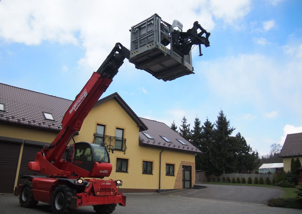 Ładowarka teleskopowa Manitou MRT 2150 Privilege MANITOU ważne UDT - Manipulador telescópico: foto 2 Ładowarka teleskopowa Manitou MRT 2150 Privilege MANITOU ważne UDT - Manipulador telescópico: foto 2