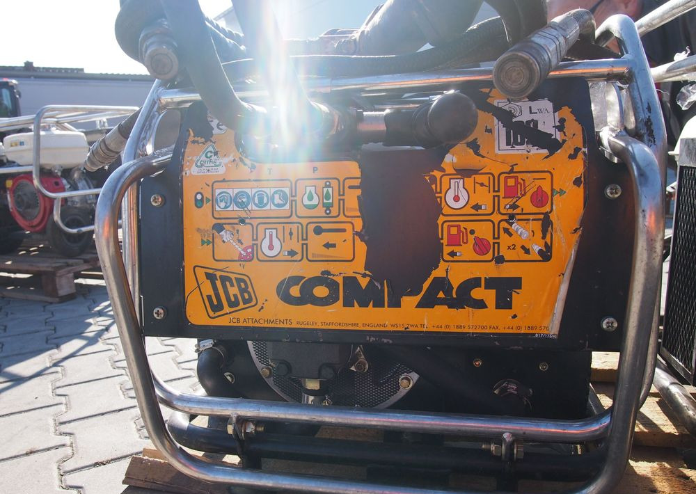 Młot hydraulczny wyburzeniowy JCB COMPACT 2010 Agregat hydrauliczny do młota wyburzeniowego JCB - Equipo de construcción: foto 3 Młot hydraulczny wyburzeniowy JCB COMPACT 2010 Agregat hydrauliczny do młota wyburzeniowego JCB - Equipo de construcción: foto 3