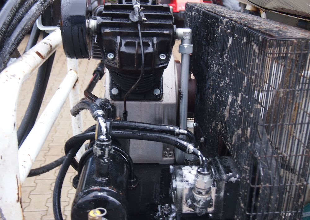 Bomba de hormigon estacionaria Pompa do betonu Mecbo Cartrack P4,65 APV 70bar 2009 Pompa do betonu MECBO P4,65 na gąsienicach: foto 11