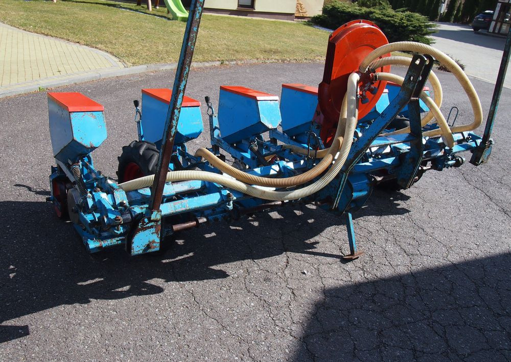 Siewnik Monosem do kukurydzy ,buraków i słonecznika - Sembradora de precisión: foto 3 Siewnik Monosem do kukurydzy ,buraków i słonecznika - Sembradora de precisión: foto 3