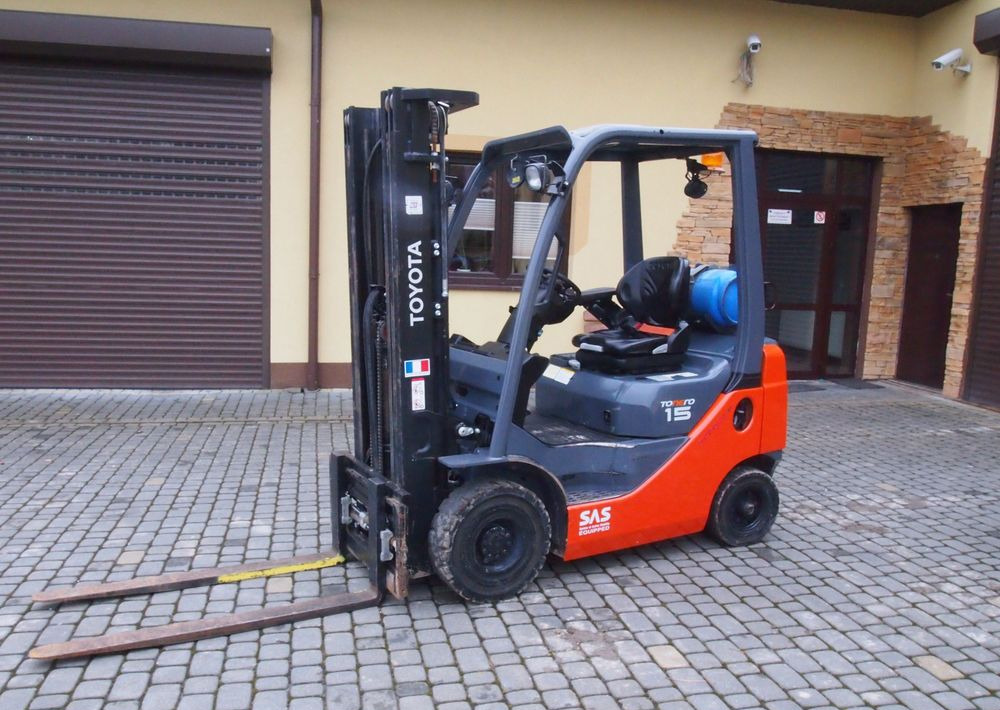 Wózek widłowy Toyota 8FGF15 2018 TRIPLEX system SAS (blokowanie tylnej osi) - Carretilla elevadora de gas: foto 1 Wózek widłowy Toyota 8FGF15 2018 TRIPLEX system SAS (blokowanie tylnej osi) - Carretilla elevadora de gas: foto 1