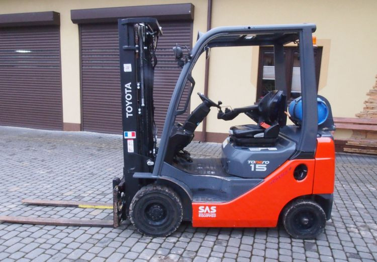 Wózek widłowy Toyota 8FGF15 2018 TRIPLEX system SAS (blokowanie tylnej osi) - Carretilla elevadora de gas: foto 3 Wózek widłowy Toyota 8FGF15 2018 TRIPLEX system SAS (blokowanie tylnej osi) - Carretilla elevadora de gas: foto 3