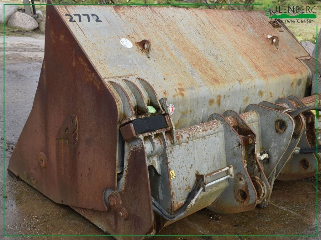 ŁYŻKA WYSOKIEGO ZAŁADUNKU VOLVO - Cazo para Maquinaria de construcción: foto 4 ŁYŻKA WYSOKIEGO ZAŁADUNKU VOLVO - Cazo para Maquinaria de construcción: foto 4