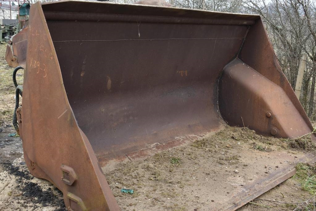 Łyżka wysokiego załadunku do ładowarki VOLVO - Cazo para Maquinaria de construcción: foto 4 Łyżka wysokiego załadunku do ładowarki VOLVO - Cazo para Maquinaria de construcción: foto 4