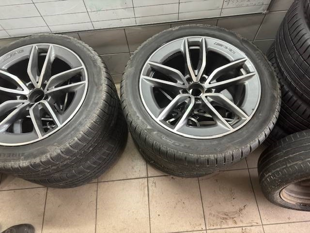 Pirelli P ZERO Winter 255/45/19 - Neumático para Camión: foto 3 Pirelli P ZERO Winter 255/45/19 - Neumático para Camión: foto 3