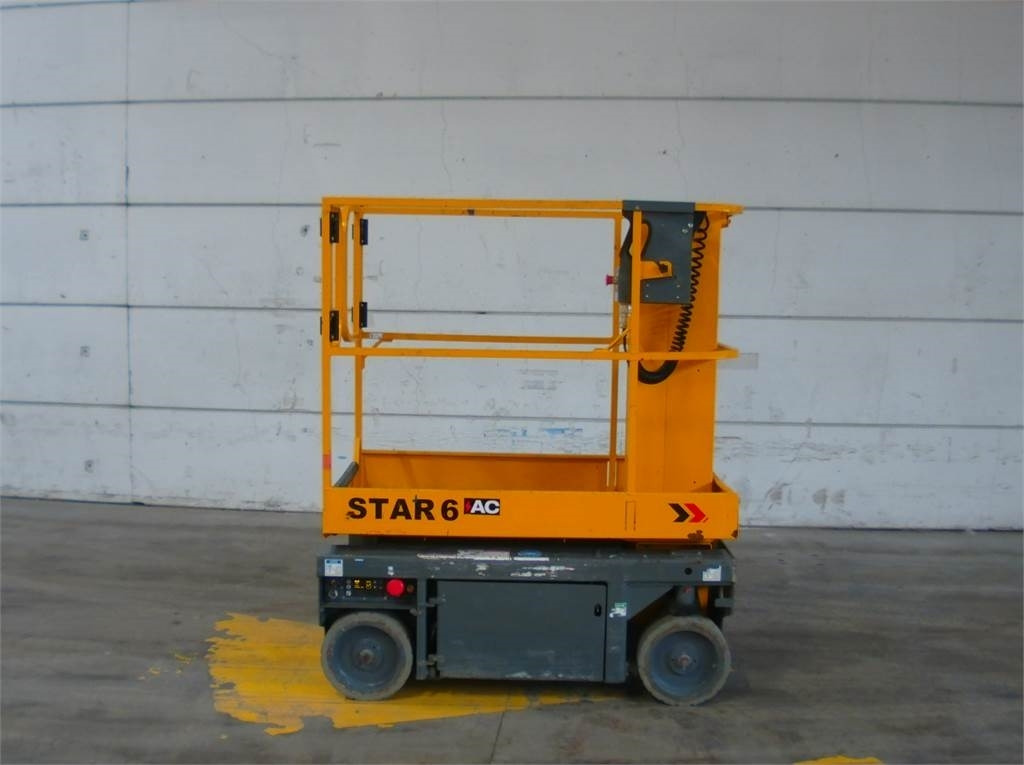 Haulotte STAR 6AC - Plataforma de mástil vertical: foto 1 Haulotte STAR 6AC - Plataforma de mástil vertical: foto 1