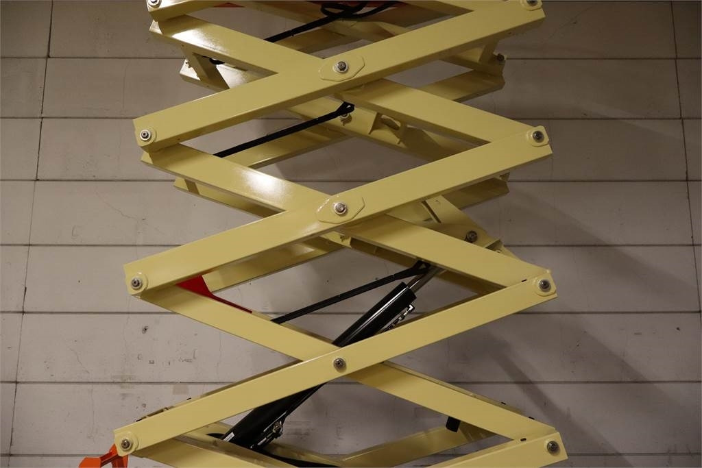 Plataforma de tijeras JLG ES3246: foto 8 Plataforma de tijeras JLG ES3246: foto 8