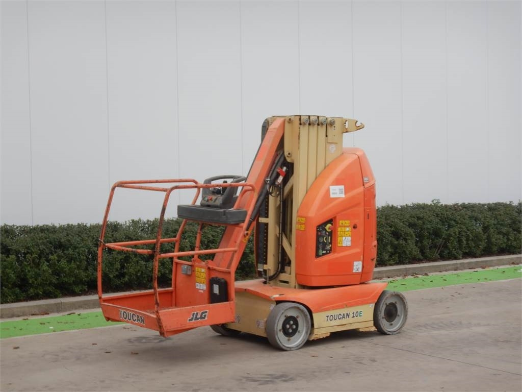 JLG Toucan 10E - Plataforma de mástil vertical: foto 2 JLG Toucan 10E - Plataforma de mástil vertical: foto 2