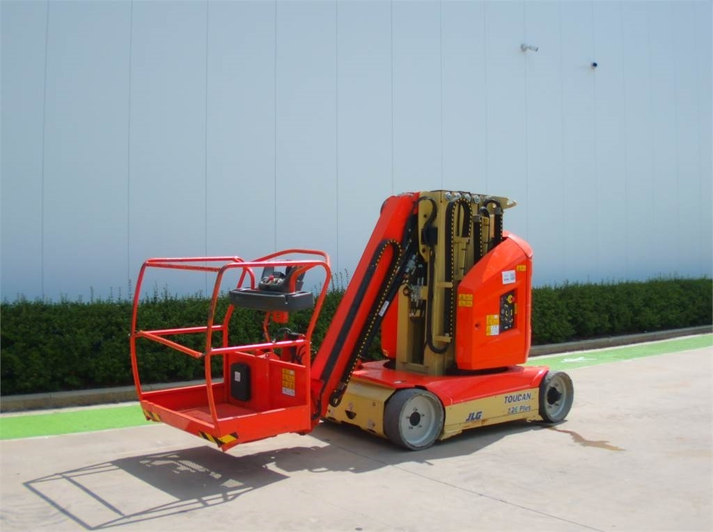 JLG Toucan 12E+ - Plataforma de mástil vertical: foto 2 JLG Toucan 12E+ - Plataforma de mástil vertical: foto 2