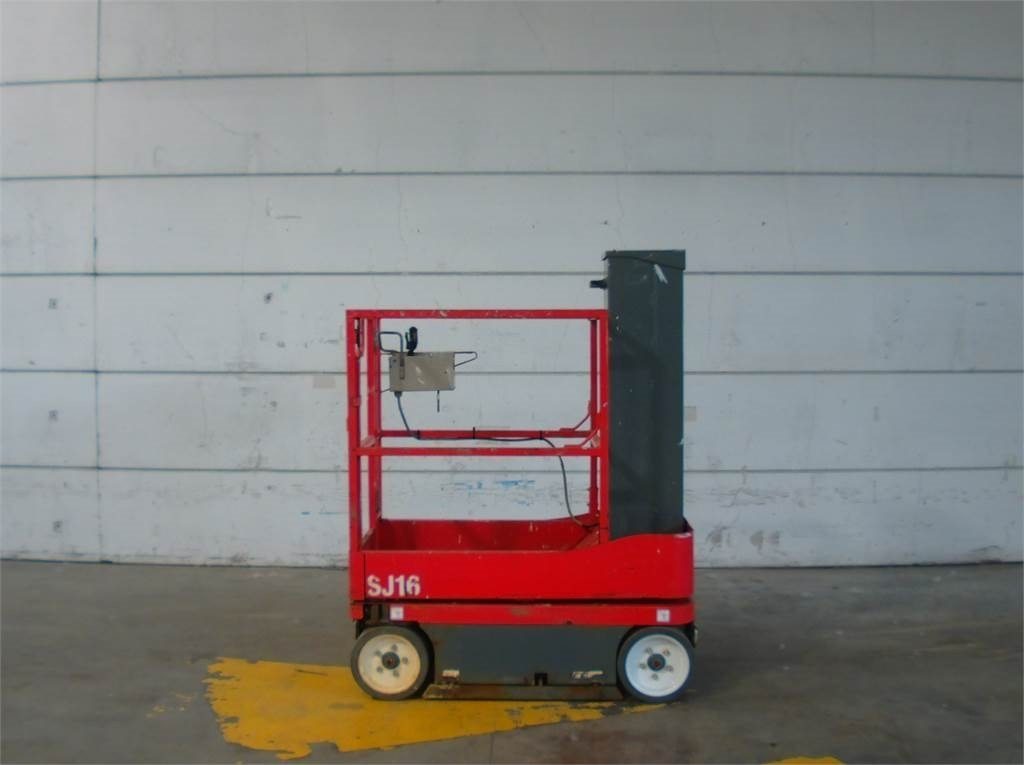 SkyJack SJ16 - Plataforma de mástil vertical: foto 1 SkyJack SJ16 - Plataforma de mástil vertical: foto 1