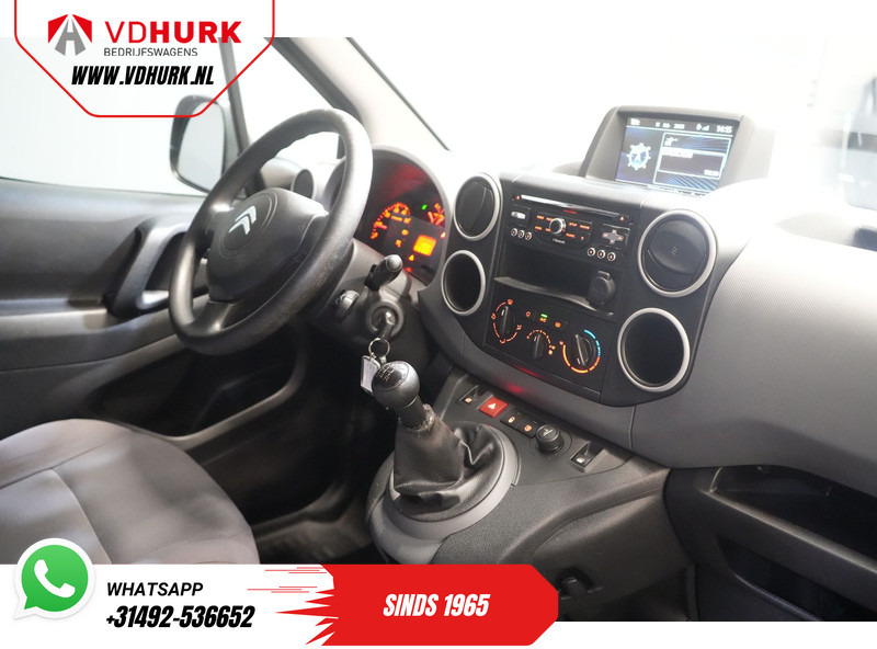 Citroën Berlingo 1.6 HDI 90 pk (XL) L2 EXPORT ONLY 3 Pers./ NL-auto/ Navi/ Airco/ Trekhaak - Furgoneta pequeña: foto 3 Citroën Berlingo 1.6 HDI 90 pk (XL) L2 EXPORT ONLY 3 Pers./ NL-auto/ Navi/ Airco/ Trekhaak - Furgoneta pequeña: foto 3