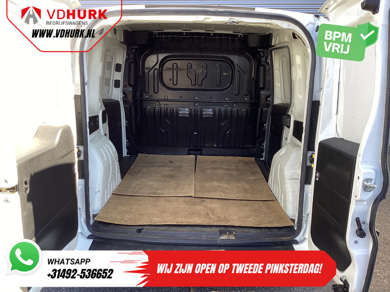Fiat Dobló Cargo 1.6 MJ 105 pk Airco/ PDC/ Trekhaak - Furgoneta pequeña: foto 5 Fiat Dobló Cargo 1.6 MJ 105 pk Airco/ PDC/ Trekhaak - Furgoneta pequeña: foto 5