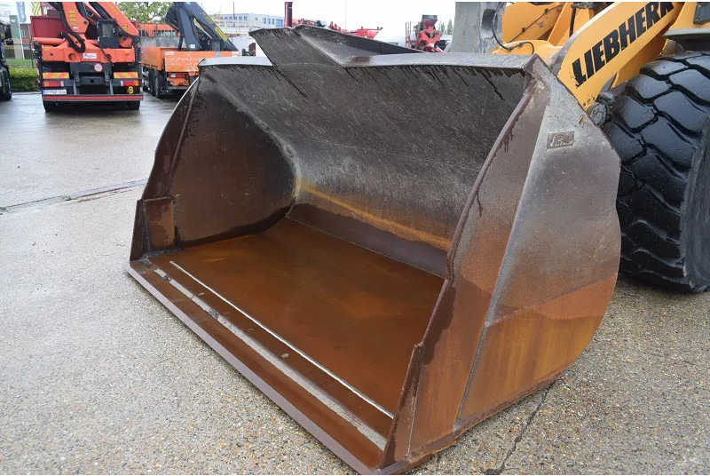 Liebherr L576 X power -stock id93 - Cargadora de ruedas: foto 4 Liebherr L576 X power -stock id93 - Cargadora de ruedas: foto 4