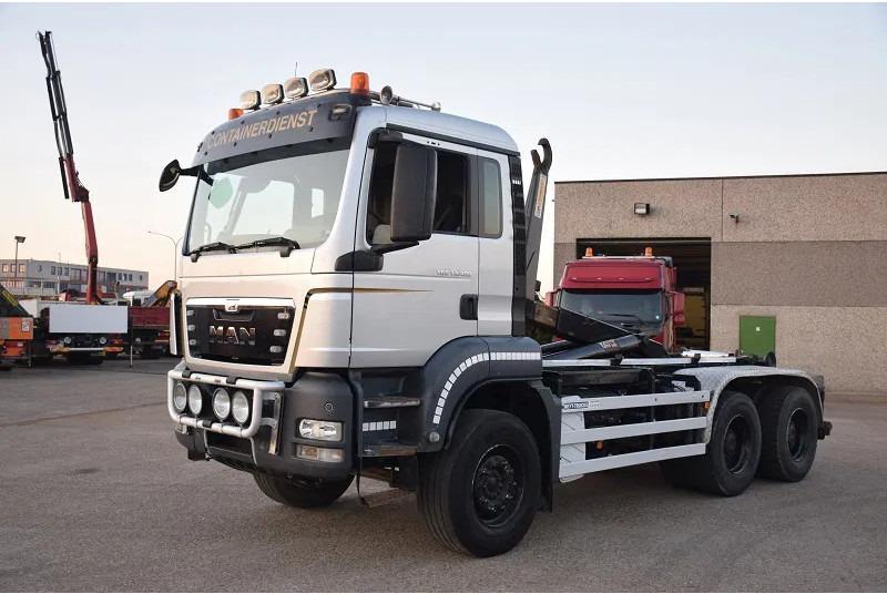 Camión multibasculante MAN TGS 33.400: foto 1