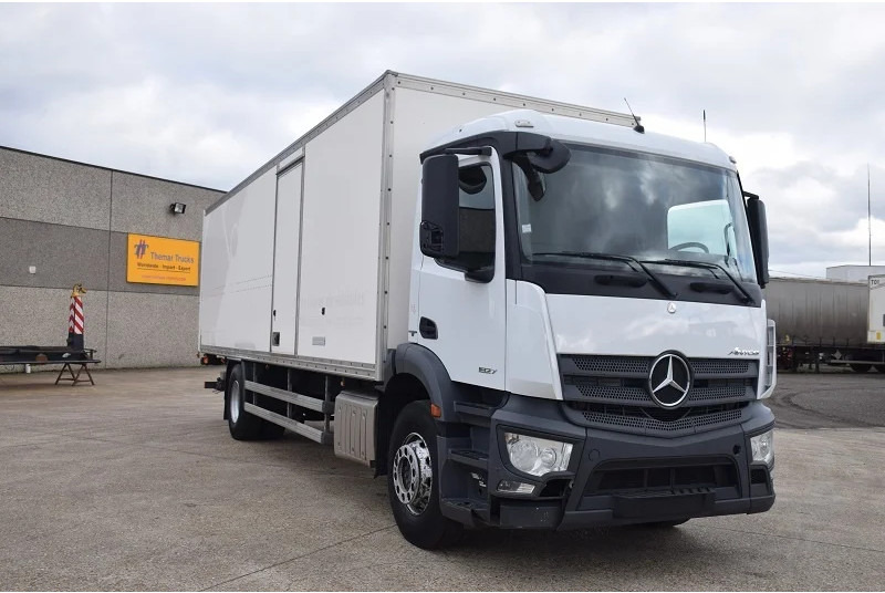 Mercedes-Benz Antos 1827 Antos - Camión caja cerrada: foto 4 Mercedes-Benz Antos 1827 Antos - Camión caja cerrada: foto 4