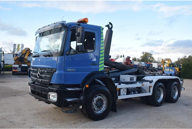 Mercedes-Benz Axor 2633 - Camión multibasculante: foto 1 Mercedes-Benz Axor 2633 - Camión multibasculante: foto 1