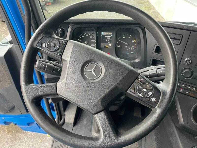 Mercedes-Benz Arocs 3342 *6x6*meegestuurd as*2zijdige kipper*Airco*Bluetooth - Camión volquete, Camión grúa: foto 4 Mercedes-Benz Arocs 3342 *6x6*meegestuurd as*2zijdige kipper*Airco*Bluetooth - Camión volquete, Camión grúa: foto 4