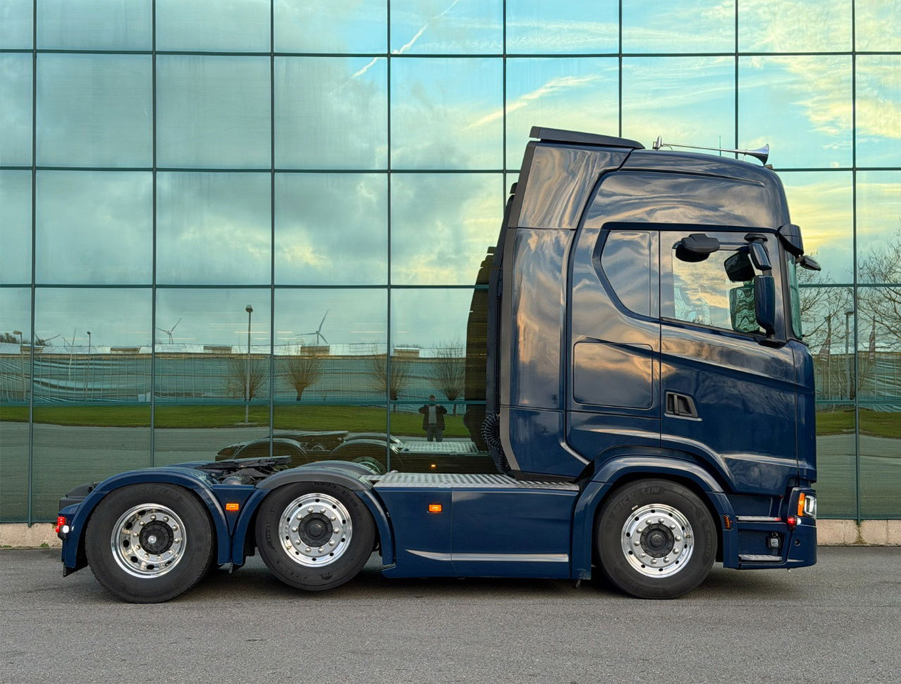 Scania S500 6X2 Highline Full AIR 2x Tanks NEW Condition NL Truck - Cabeza tractora: foto 5 Scania S500 6X2 Highline Full AIR 2x Tanks NEW Condition NL Truck - Cabeza tractora: foto 5