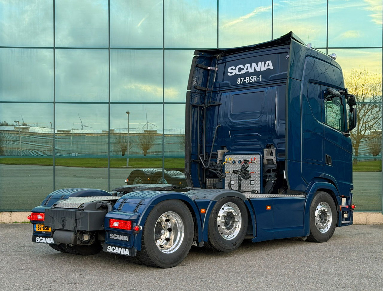 Scania S500 6X2 Highline Full AIR 2x Tanks NEW Condition NL Truck - Cabeza tractora: foto 4 Scania S500 6X2 Highline Full AIR 2x Tanks NEW Condition NL Truck - Cabeza tractora: foto 4