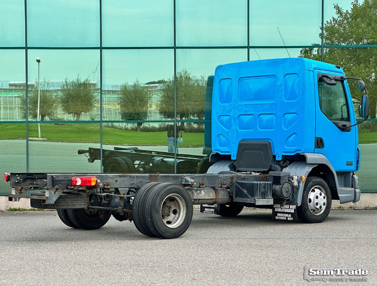 DAF LF 45.130 Euro 3 Manual Gearbox Holland-Truck - Camión chasis: foto 4 DAF LF 45.130 Euro 3 Manual Gearbox Holland-Truck - Camión chasis: foto 4