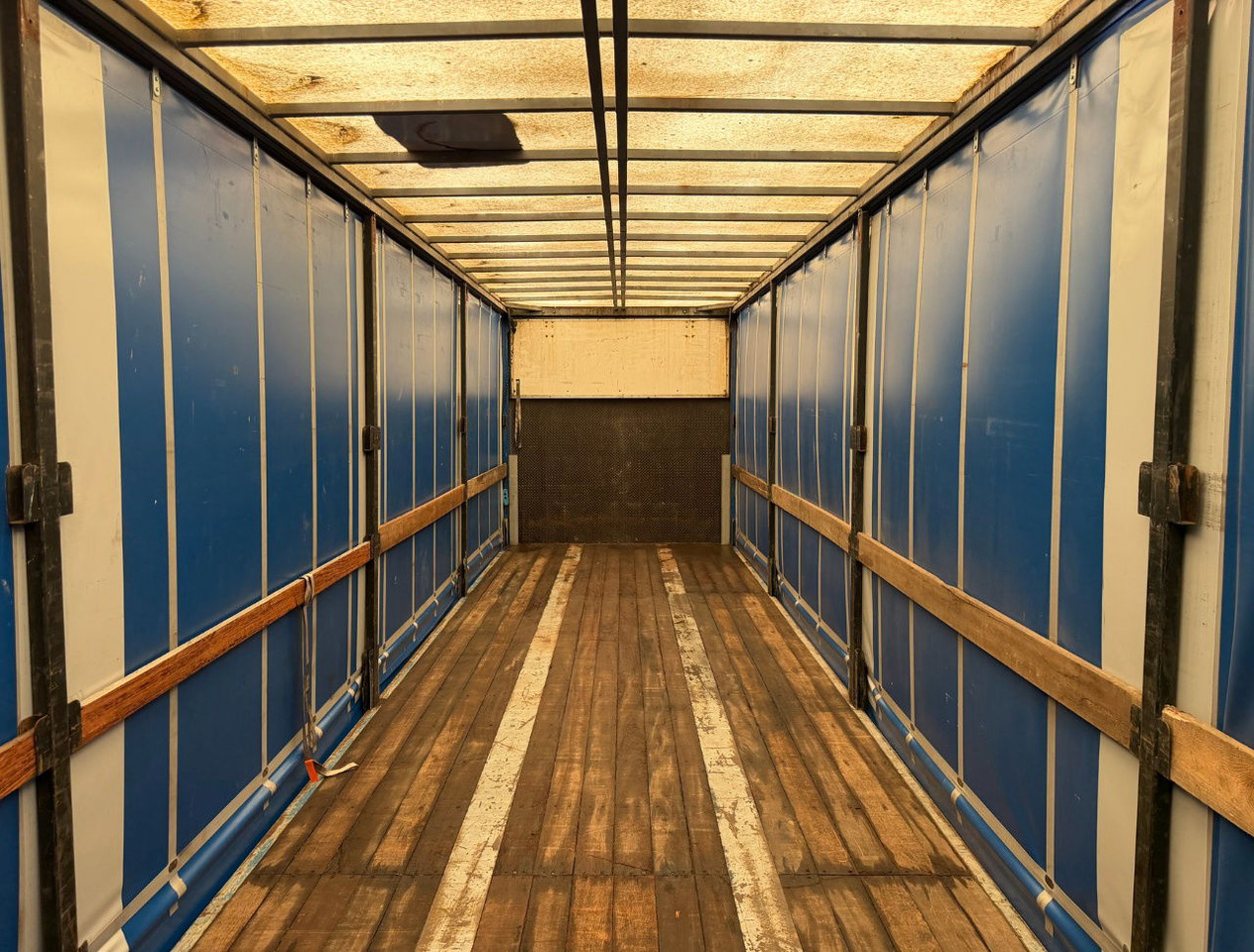 Semirremolque lona Floor FL0-12-102 City Trailer Tail Lift Good Condition Holland-Trailer: foto 17 Semirremolque lona Floor FL0-12-102 City Trailer Tail Lift Good Condition Holland-Trailer: foto 17