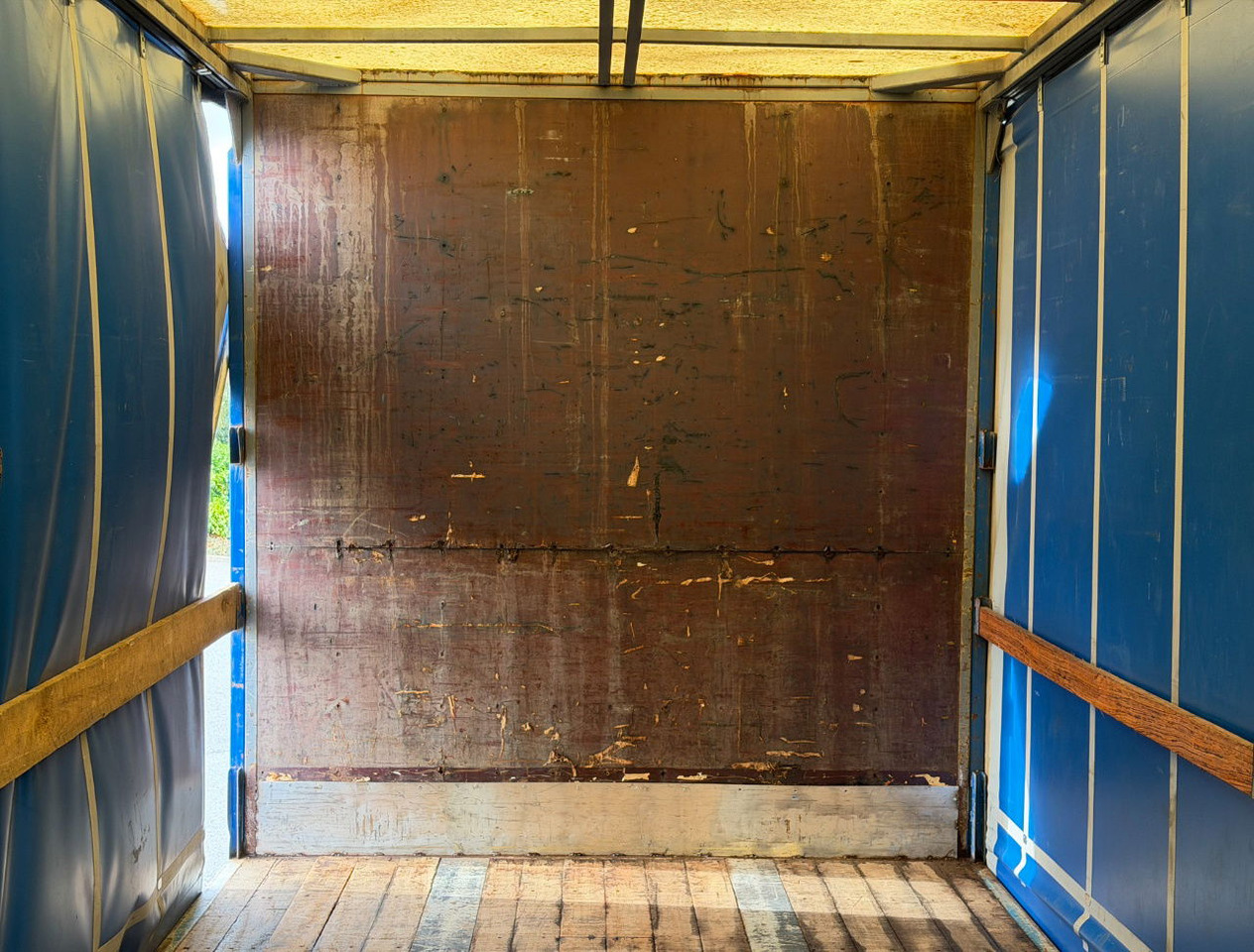 Semirremolque lona Floor FL0-12-102 City Trailer Tail Lift Good Condition Holland-Trailer: foto 16 Semirremolque lona Floor FL0-12-102 City Trailer Tail Lift Good Condition Holland-Trailer: foto 16