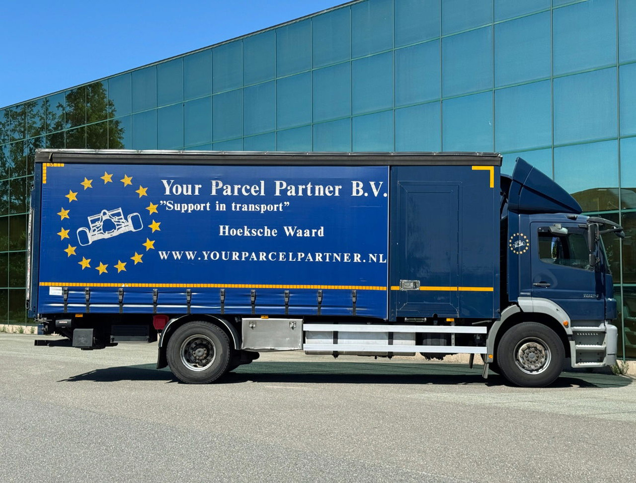Mercedes-Benz Axor 1824 Euro 5 694.000 KM Curtain Side Door Tail Lift NEW Tacho TOP Condition NL Truck - Camión lona: foto 5 Mercedes-Benz Axor 1824 Euro 5 694.000 KM Curtain Side Door Tail Lift NEW Tacho TOP Condition NL Truck - Camión lona: foto 5