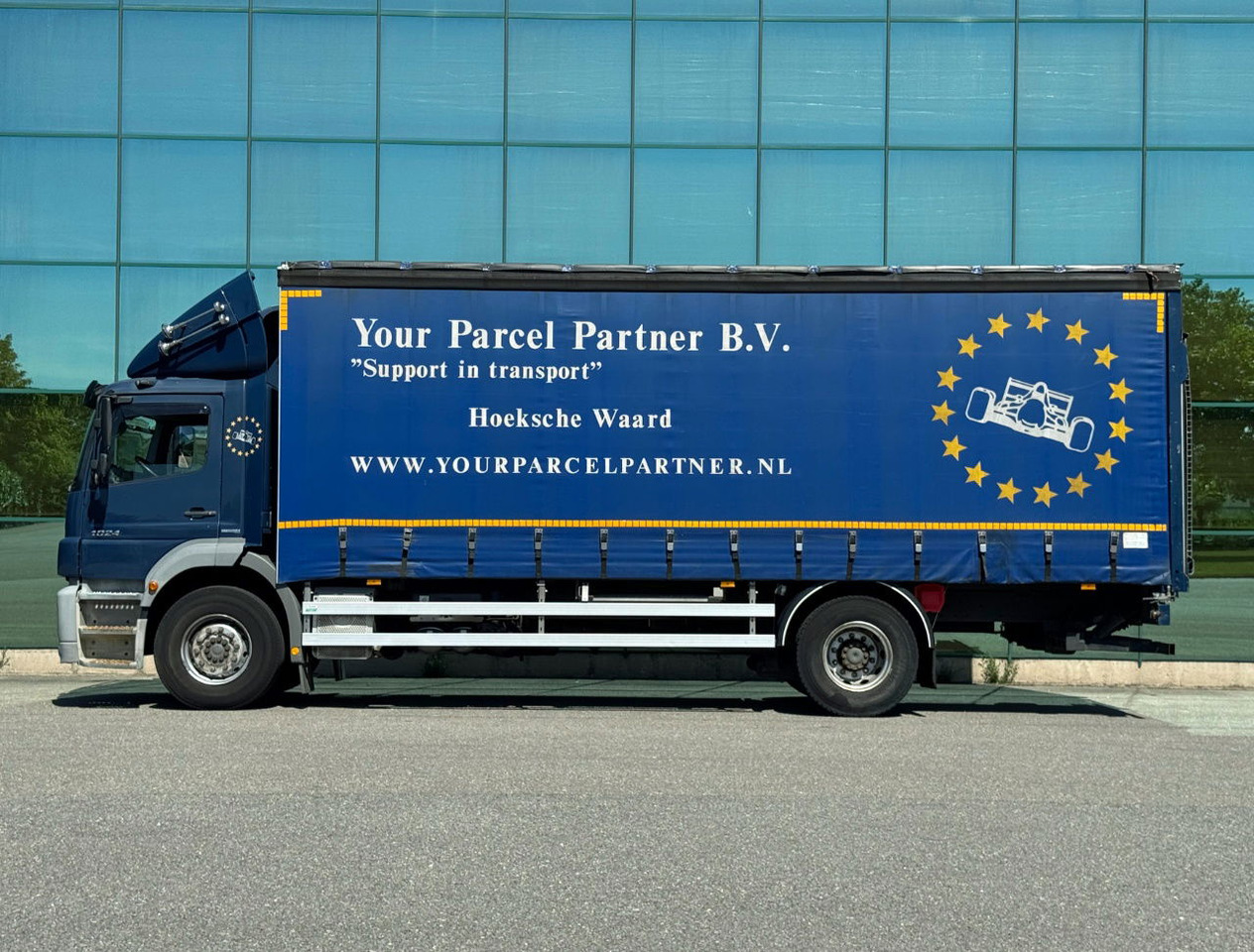 Mercedes-Benz Axor 1824 Euro 5 694.000 KM Curtain Side Door Tail Lift NEW Tacho TOP Condition NL Truck - Camión lona: foto 2 Mercedes-Benz Axor 1824 Euro 5 694.000 KM Curtain Side Door Tail Lift NEW Tacho TOP Condition NL Truck - Camión lona: foto 2