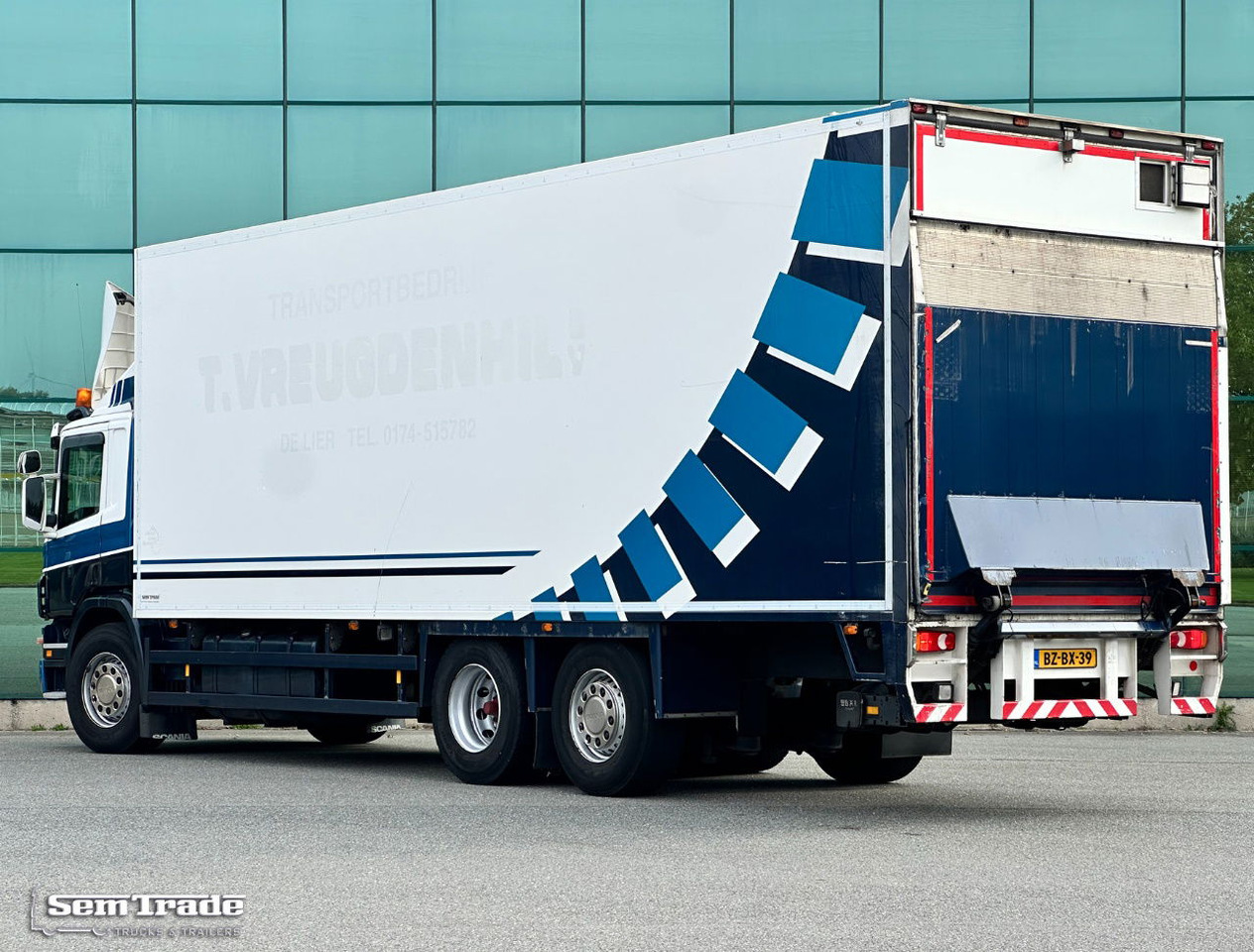 Scania P360 6X2 Euro 5 Manual Gearbox Tail Lift VAN Beurden Isolated BOX Holland-Truck - Camión caja cerrada: foto 3 Scania P360 6X2 Euro 5 Manual Gearbox Tail Lift VAN Beurden Isolated BOX Holland-Truck - Camión caja cerrada: foto 3