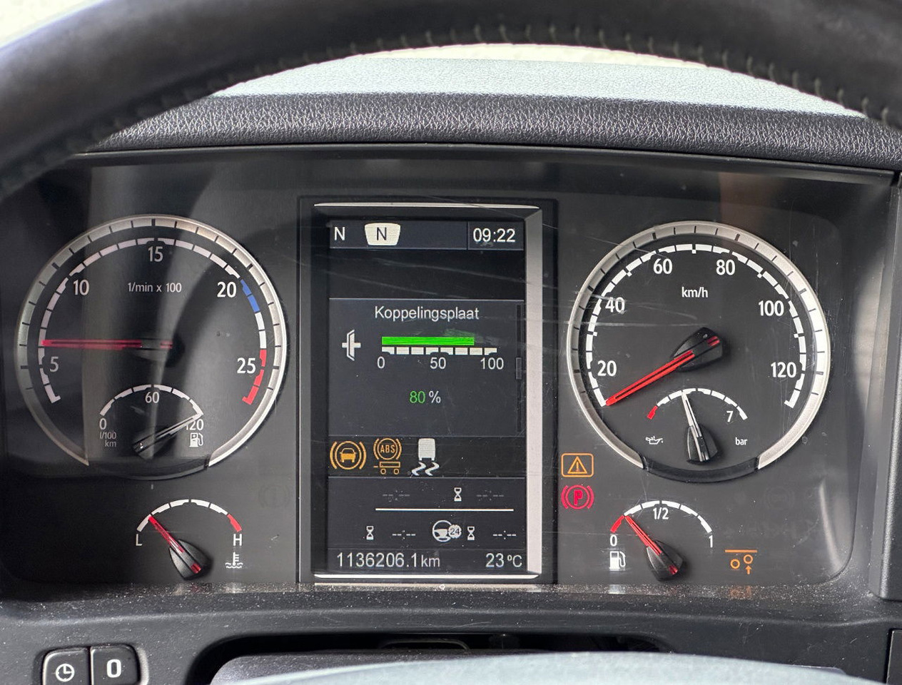 Camión frigorífico Scania R450 Retarder TRS Cooling Heiwo Isolated Boxes Tail Lift NL-Combi: foto 26 Camión frigorífico Scania R450 Retarder TRS Cooling Heiwo Isolated Boxes Tail Lift NL-Combi: foto 26