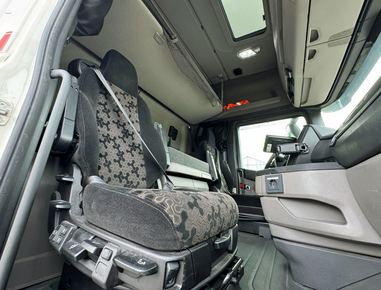 Camión frigorífico Scania S500 6X2 Retarder 50 CC Combi 2x Taillift TOP Condition Holland Truck: foto 11