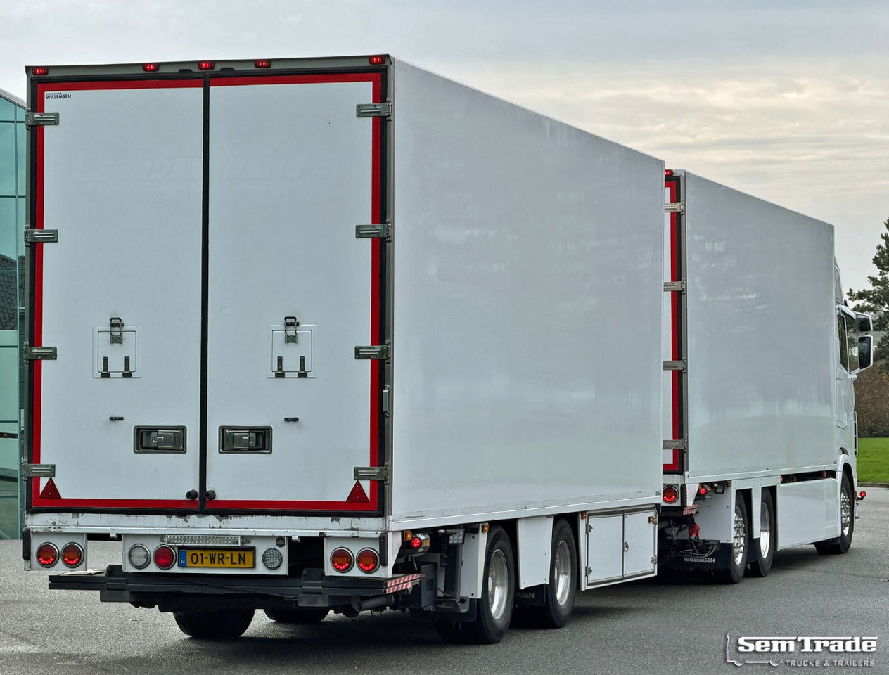 Scania S660 V8 Retarder Full Options 50CC VAN Beurden Boxes 2x Lift Super Condition - Camión frigorífico: foto 4 Scania S660 V8 Retarder Full Options 50CC VAN Beurden Boxes 2x Lift Super Condition - Camión frigorífico: foto 4