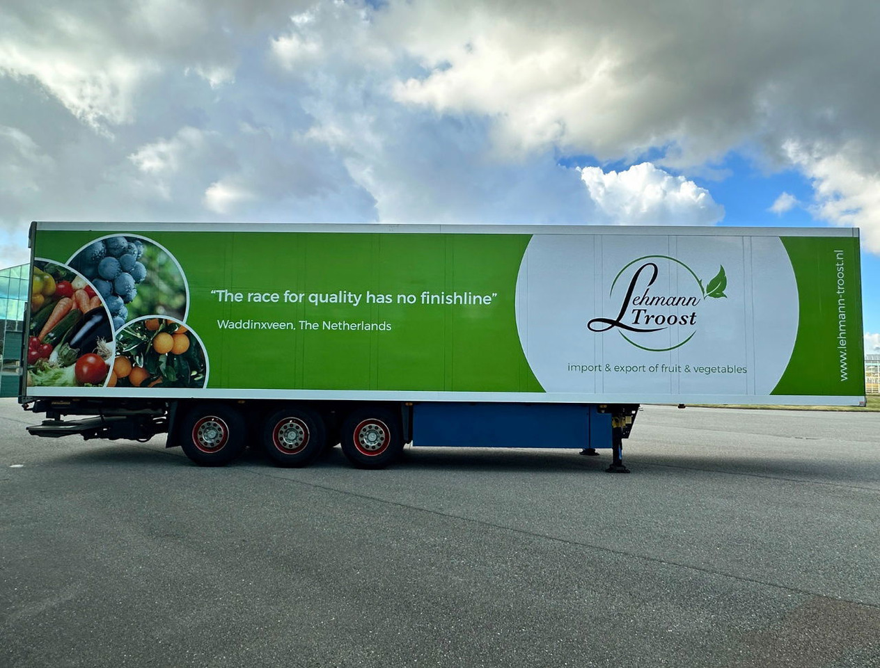 Schmitz Cargobull SKO 24 Thermo King SLX 200 Only 3645 Engine Hours 2X Lift Axle Flowerwide 270 CM High Inside Tail Lift NL-Trailer - Semirremolque frigorífico: foto 5 Schmitz Cargobull SKO 24 Thermo King SLX 200 Only 3645 Engine Hours 2X Lift Axle Flowerwide 270 CM High Inside Tail Lift NL-Trailer - Semirremolque frigorífico: foto 5