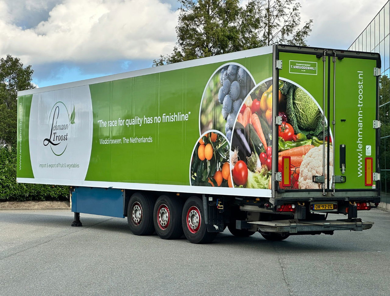 Schmitz Cargobull SKO 24 Thermo King SLX 200 Only 3645 Engine Hours 2X Lift Axle Flowerwide 270 CM High Inside Tail Lift NL-Trailer - Semirremolque frigorífico: foto 3 Schmitz Cargobull SKO 24 Thermo King SLX 200 Only 3645 Engine Hours 2X Lift Axle Flowerwide 270 CM High Inside Tail Lift NL-Trailer - Semirremolque frigorífico: foto 3