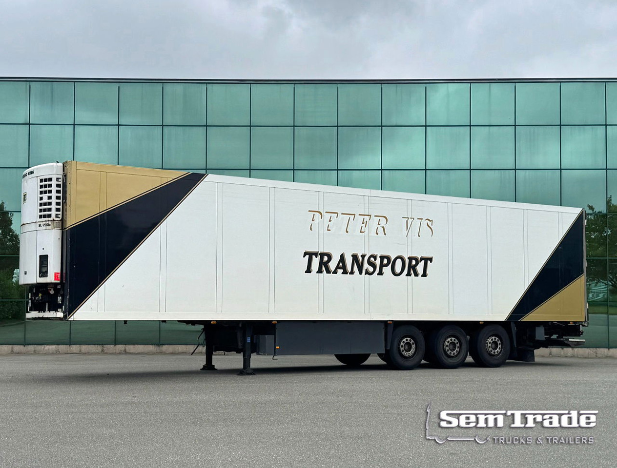 Schmitz Cargobull SKO24 Thermo King SL200e Only 8.900 Hours 270 CM High 250 CM Wide Disc Brakes Lift Axle NL Trailer - Semirremolque frigorífico: foto 1 Schmitz Cargobull SKO24 Thermo King SL200e Only 8.900 Hours 270 CM High 250 CM Wide Disc Brakes Lift Axle NL Trailer - Semirremolque frigorífico: foto 1