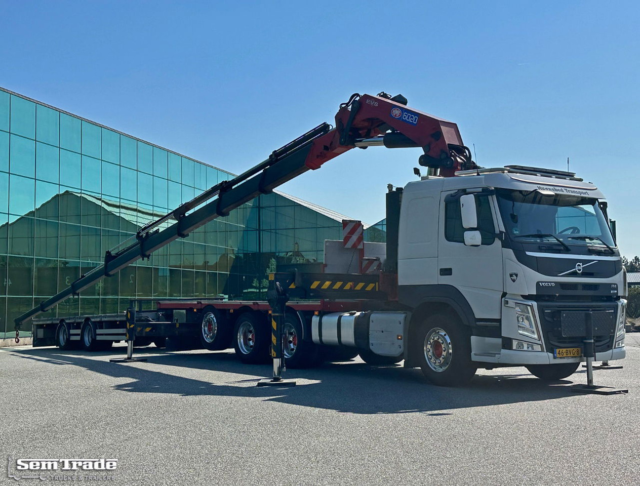 Volvo FMX 540 8X4 HMF 6020 K8 Kraan 231.000 KM + 2023 Sterk Trailer Super Condit - Camión grúa: foto 5 Volvo FMX 540 8X4 HMF 6020 K8 Kraan 231.000 KM + 2023 Sterk Trailer Super Condit - Camión grúa: foto 5