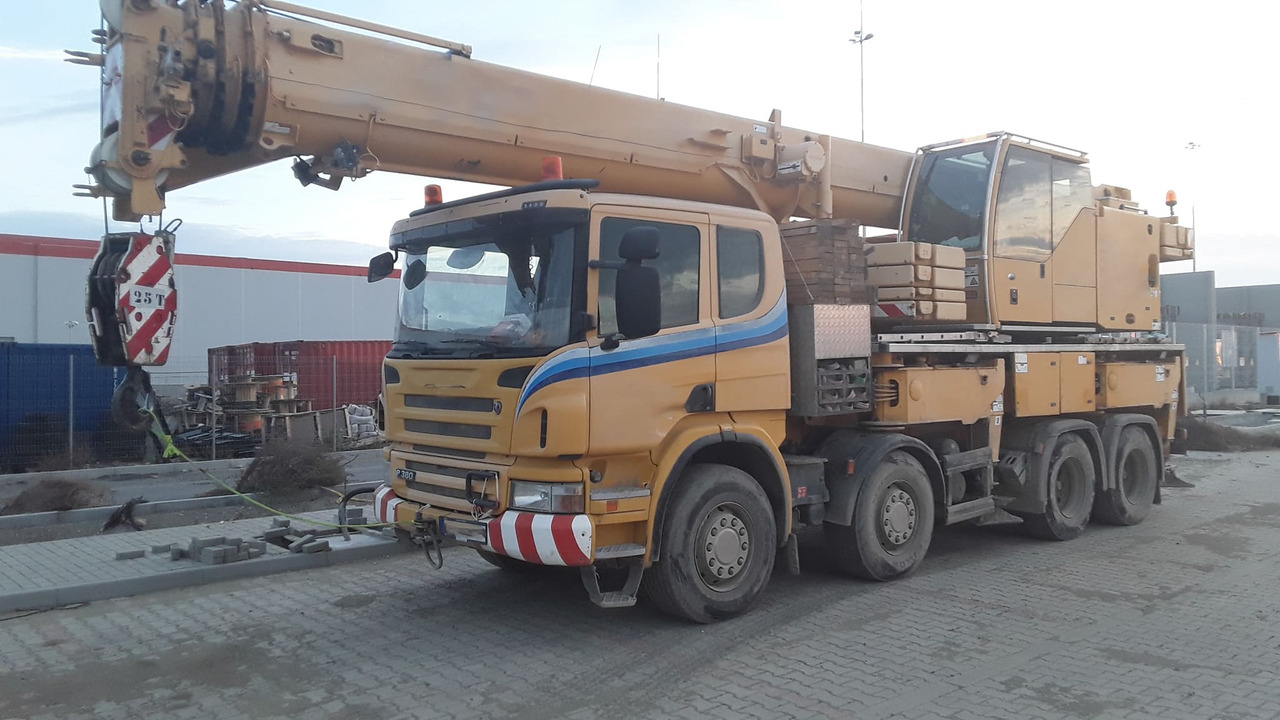 Autogrúa LIEBHERR LTF 1045-4.1: foto 1